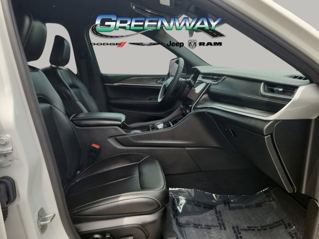 Used 2025 White Jeep Limited image 8