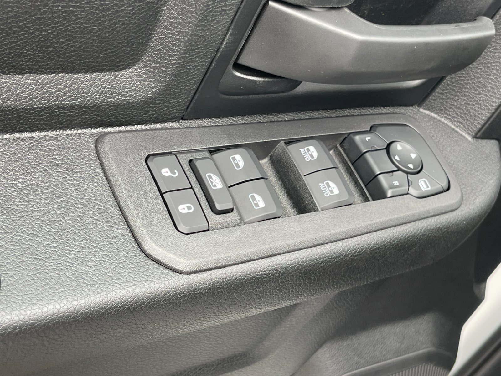 2026 RAM 2500 Tradesman - Photo 12