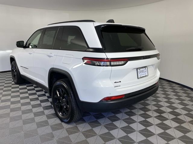 Used 2025 White Jeep Altitude X image 6
