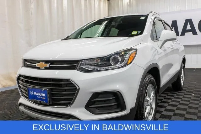 Used 2020 Chevrolet Trax LT with VIN 3GNCJPSB9LL262695 for sale in Baldwinsville, NY