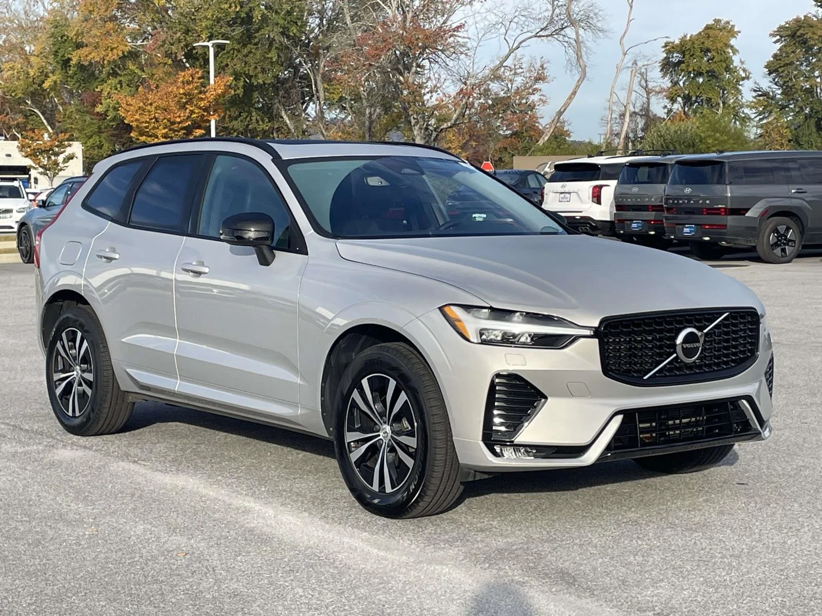 Used 2025 Silver Dawn Metallic Volvo Core image 2