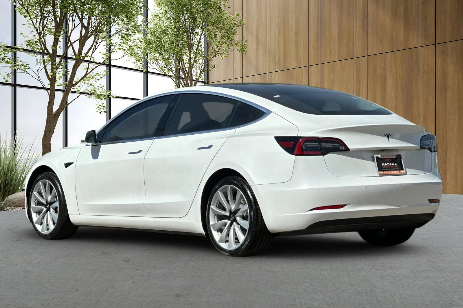 Used 2019 White Tesla Standard Range Plus image 6