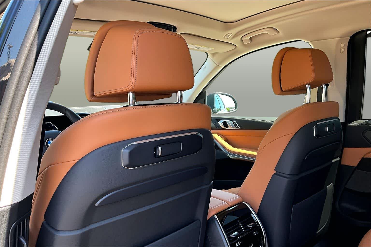 2025 BMW X7 40i - Photo 22