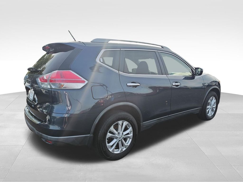 Used 2016 Blue Nissan SV image 5