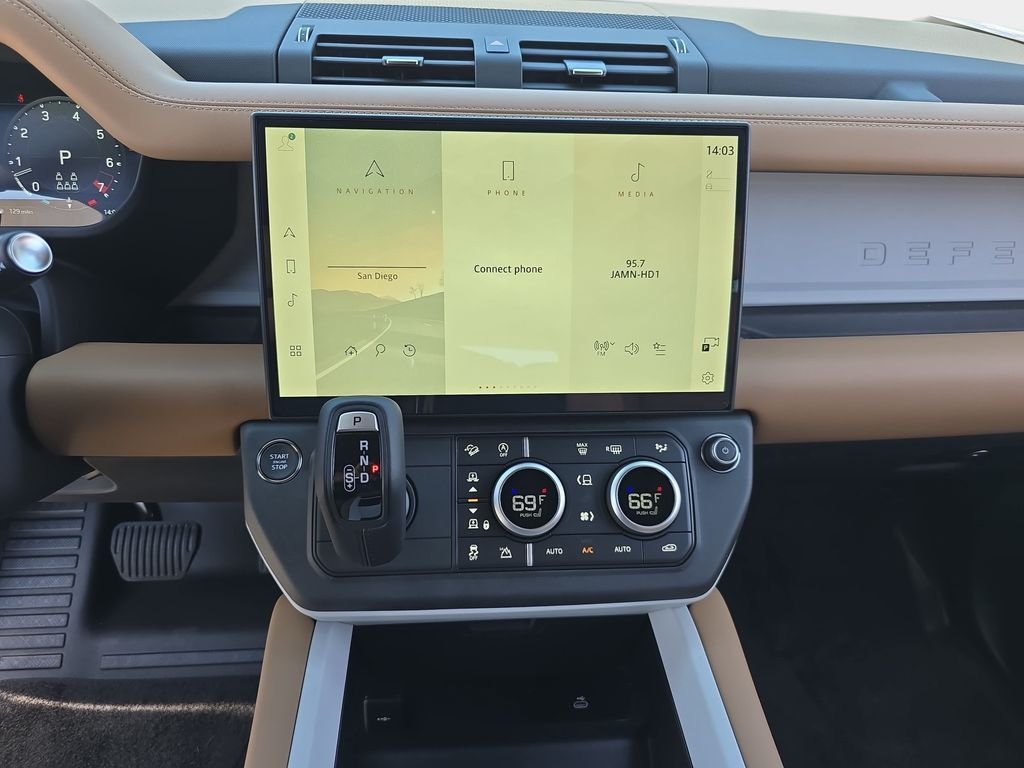 New 2026 Woolstone Green LAND ROVER S image 21