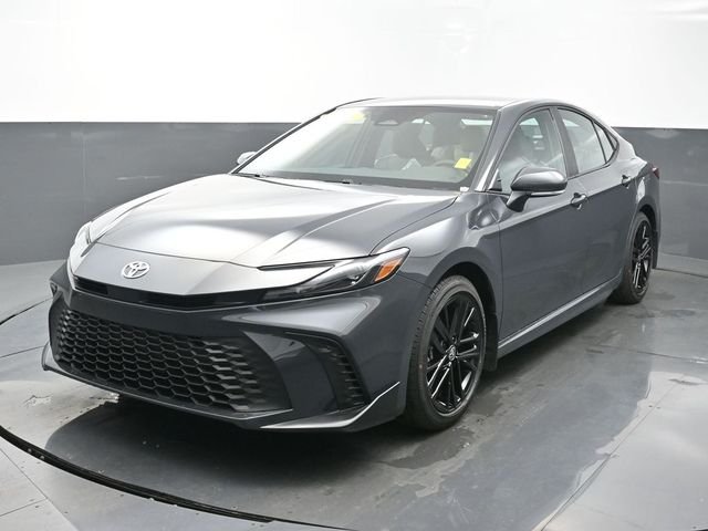 Used 2026  Toyota SE image 3