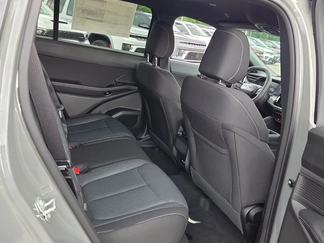 New 2026 Sting-Gray Clear-Coat Exterior Paint Jeep Laredo image 15