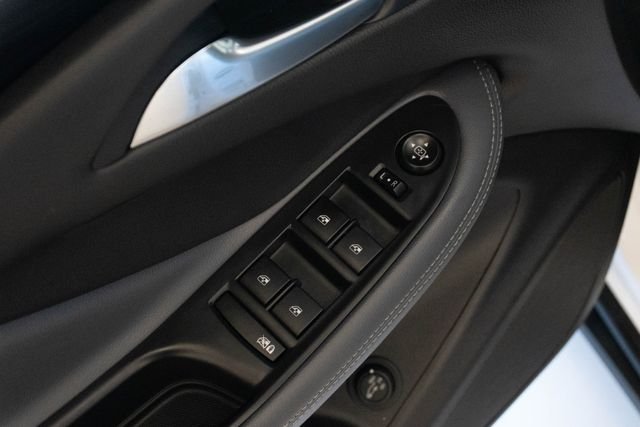 Used 2020 White Buick Essence image 14