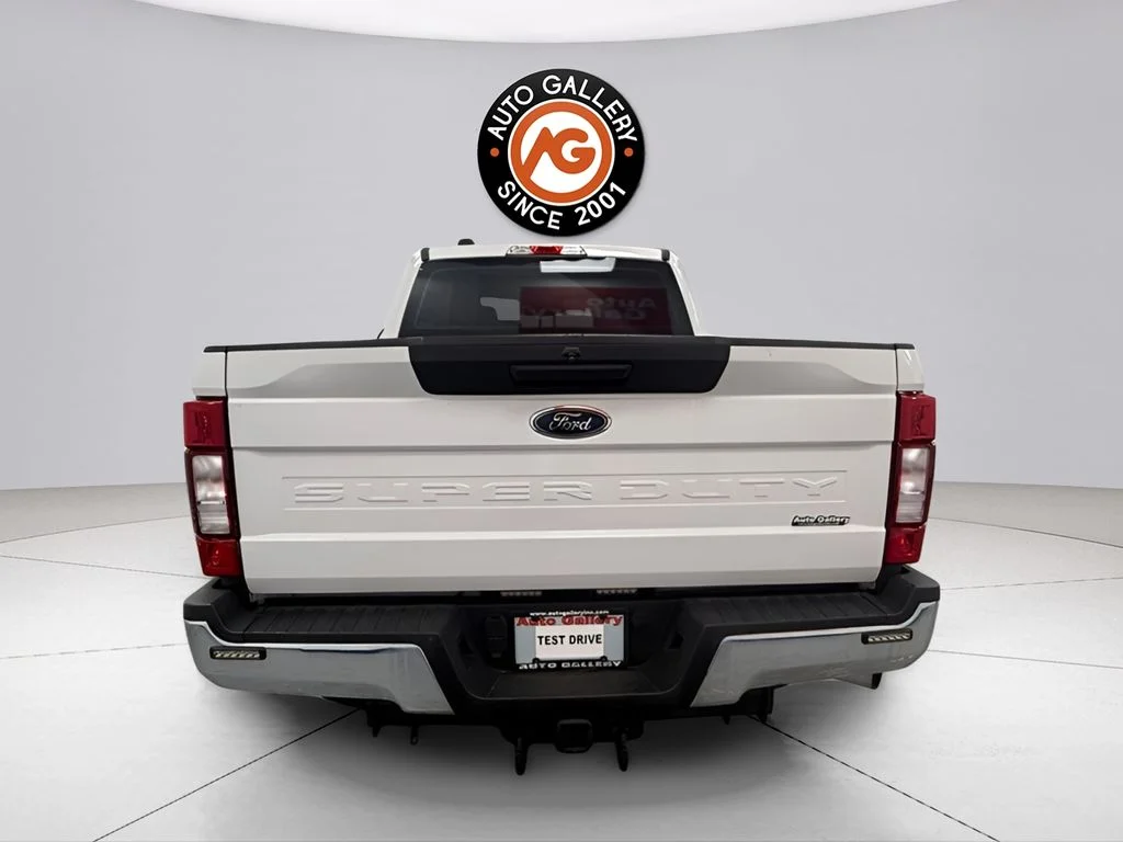 Used 2020 White Ford XL image 4