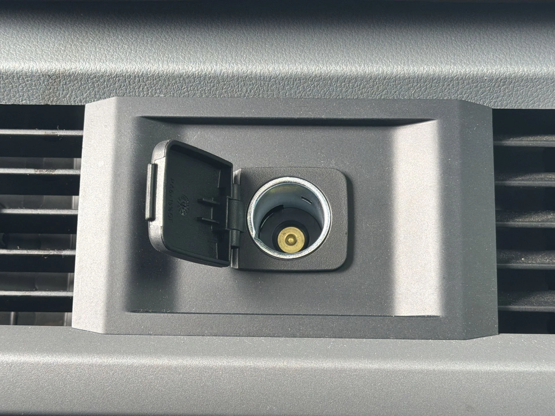 Certified Used 2024 Gray Metallic Ford XLT image 22