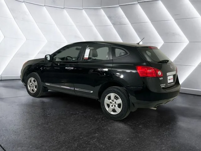 Used 2014 Black Nissan S image 6