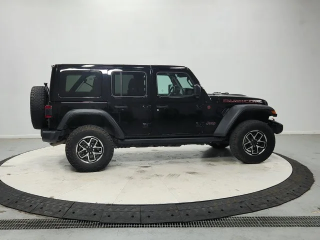 Used 2025 Black Jeep Rubicon image 9