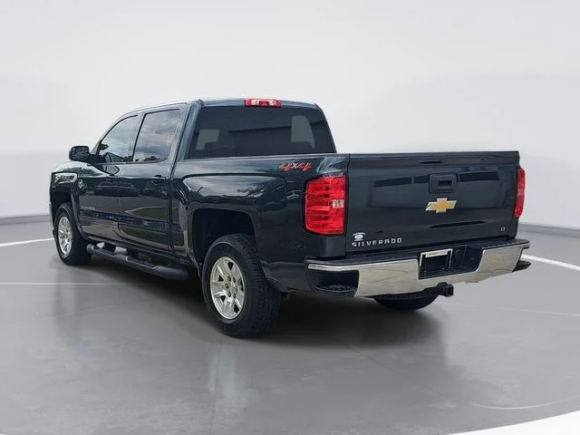 Used 2018 Gray Chevrolet LT image 5