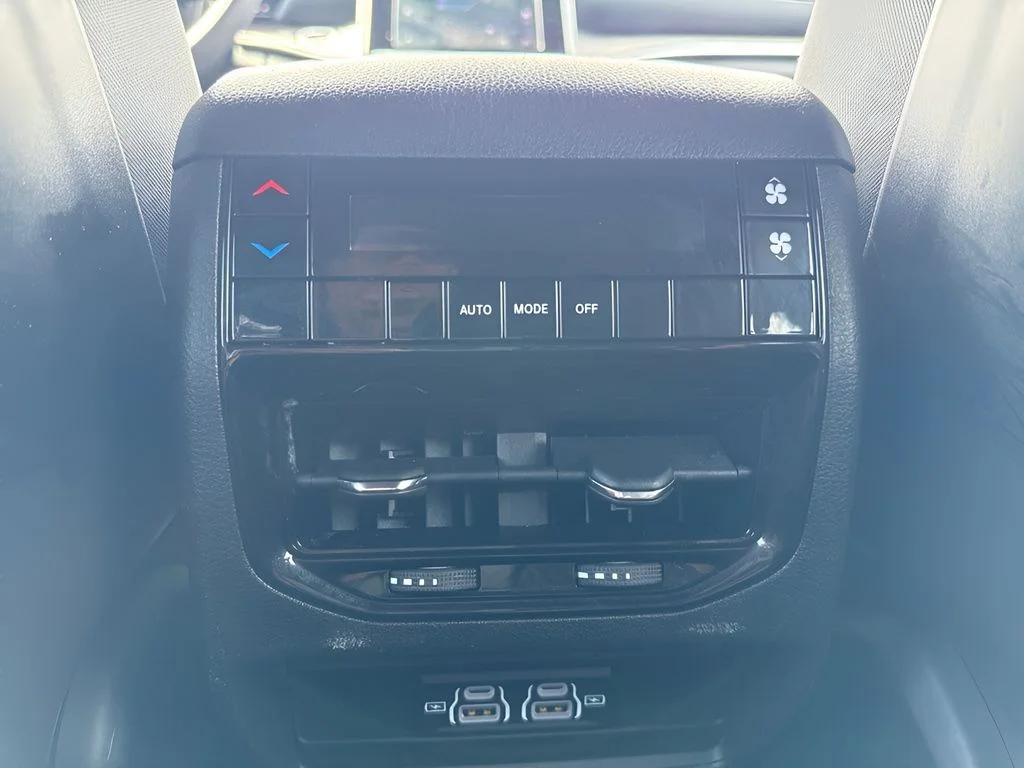 Used 2024 Gray Jeep Laredo X image 13