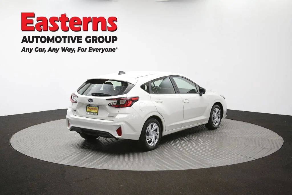 Used 2024 White Subaru Base image 38