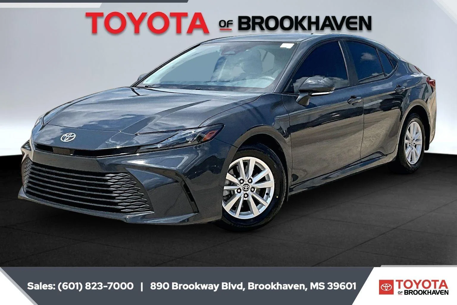 Used 2025 Underground Toyota LE image 10