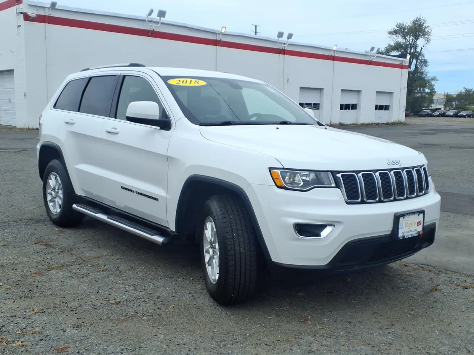 Used 2018 Bright White Clearcoat Jeep Laredo E image 3