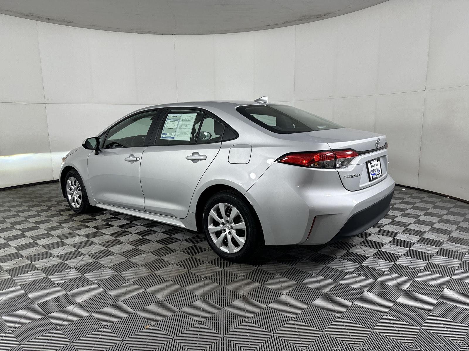 Certified Used 2024 Classic Silver Metallic Toyota  image 10