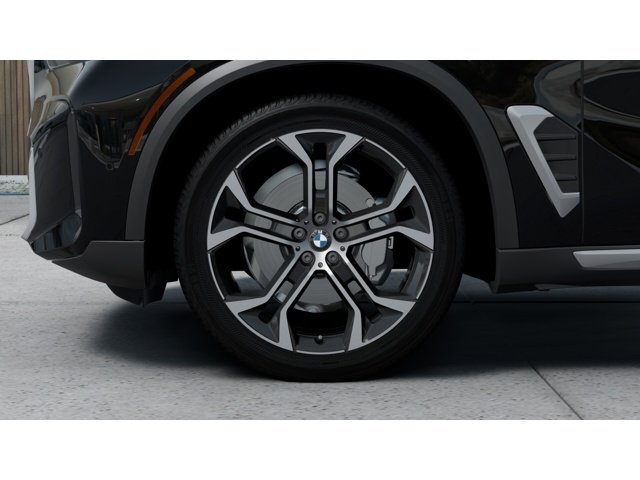 New 2026 Black Sapphire Metallic BMW xDrive40i image 7