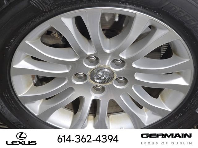 Used 2017 White Toyota XLE image 11