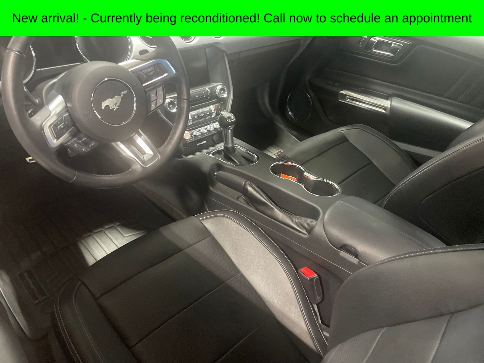 Used 2017 Black Ford GT Premium image 5