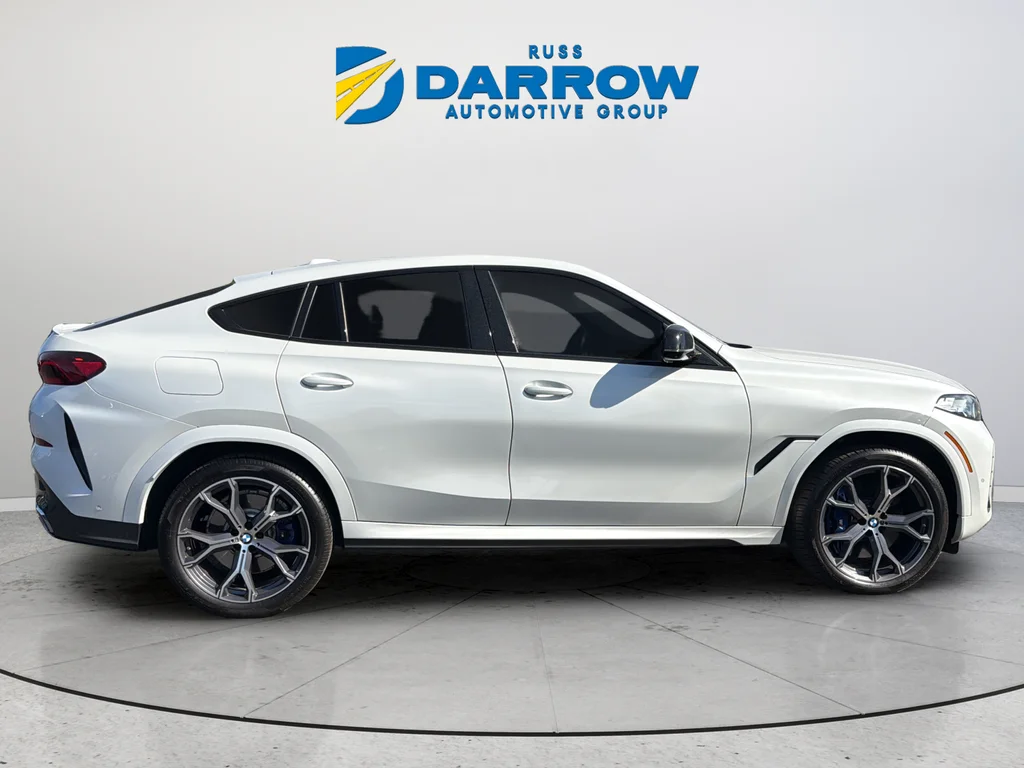 Used 2024 White BMW M60i image 6