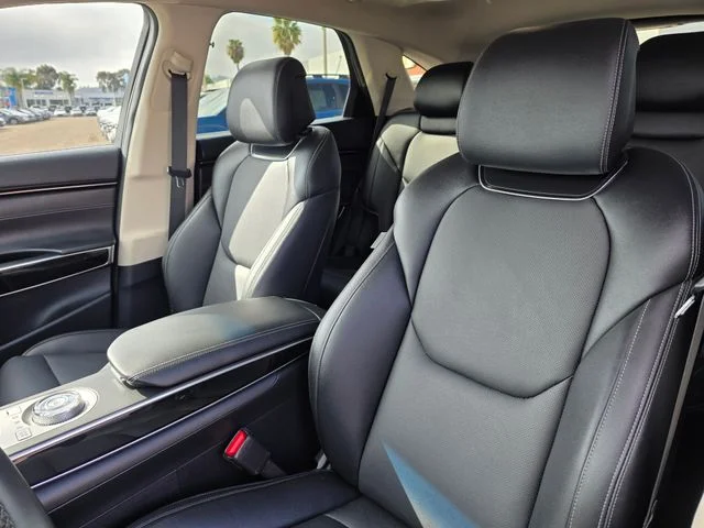 2025 GENESIS GV70 Standard - Photo 17