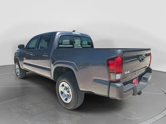 Used 2018 Gray Toyota SR image 6