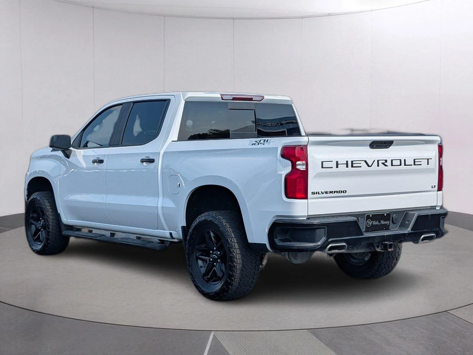 Used 2021 SUMMIT WHITE Chevrolet LT Trail Boss image 3