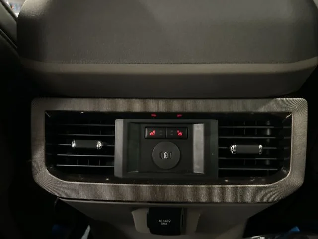 New 2026 White Ford Platinum image 21