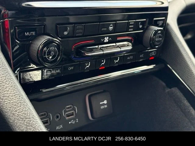 Used 2022 White Jeep Limited image 27