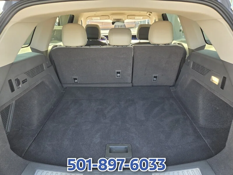 Used 2025 Red Metallic LINCOLN PREMIERE AWD image 15
