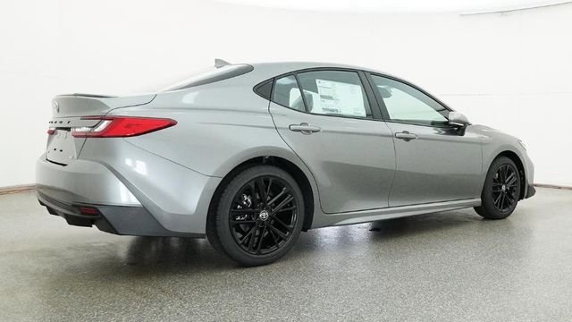 Used 2026  Toyota SE image 7