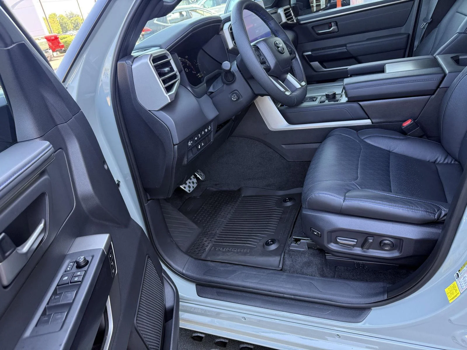 Used 2026 Lunar Rock Toyota Platinum image 13