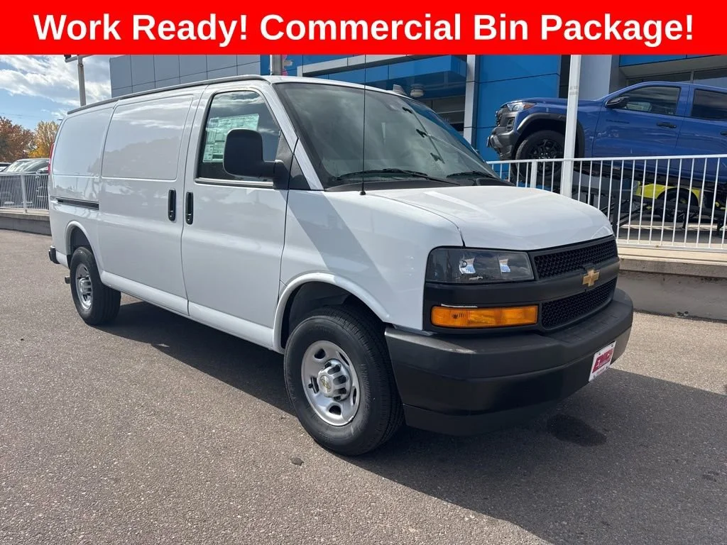 2025 Chevrolet Express 2500 Work Van HD's photo