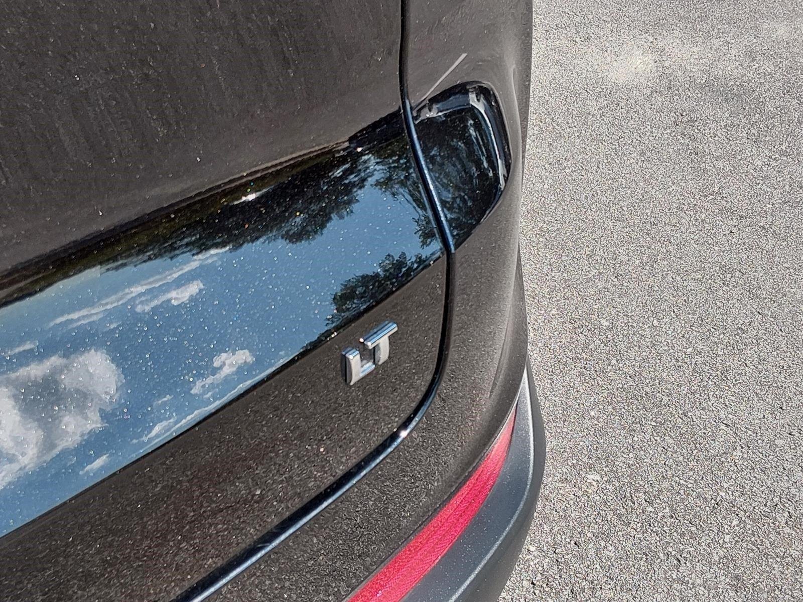 Used 2025 Mosaic Black Metallic Chevrolet LT image 20