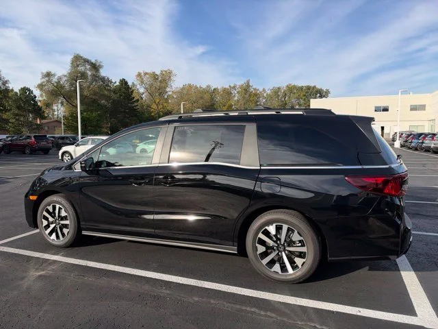 New 2027 Crystal Black Pearl Honda EX-L image 8