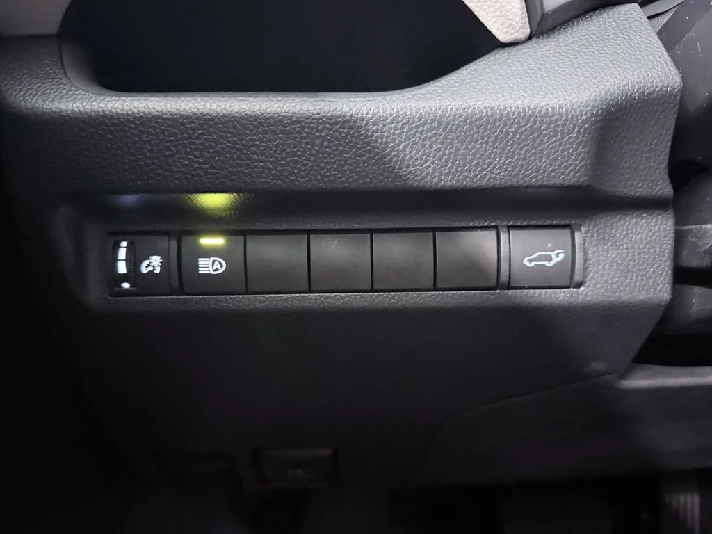 Used 2023 Beige Toyota XLE Premium image 20