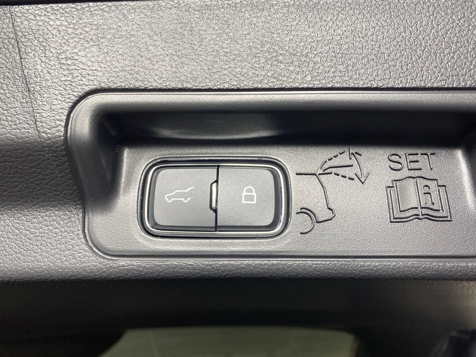Used 2026 Carbonized Gray Ford  image 27