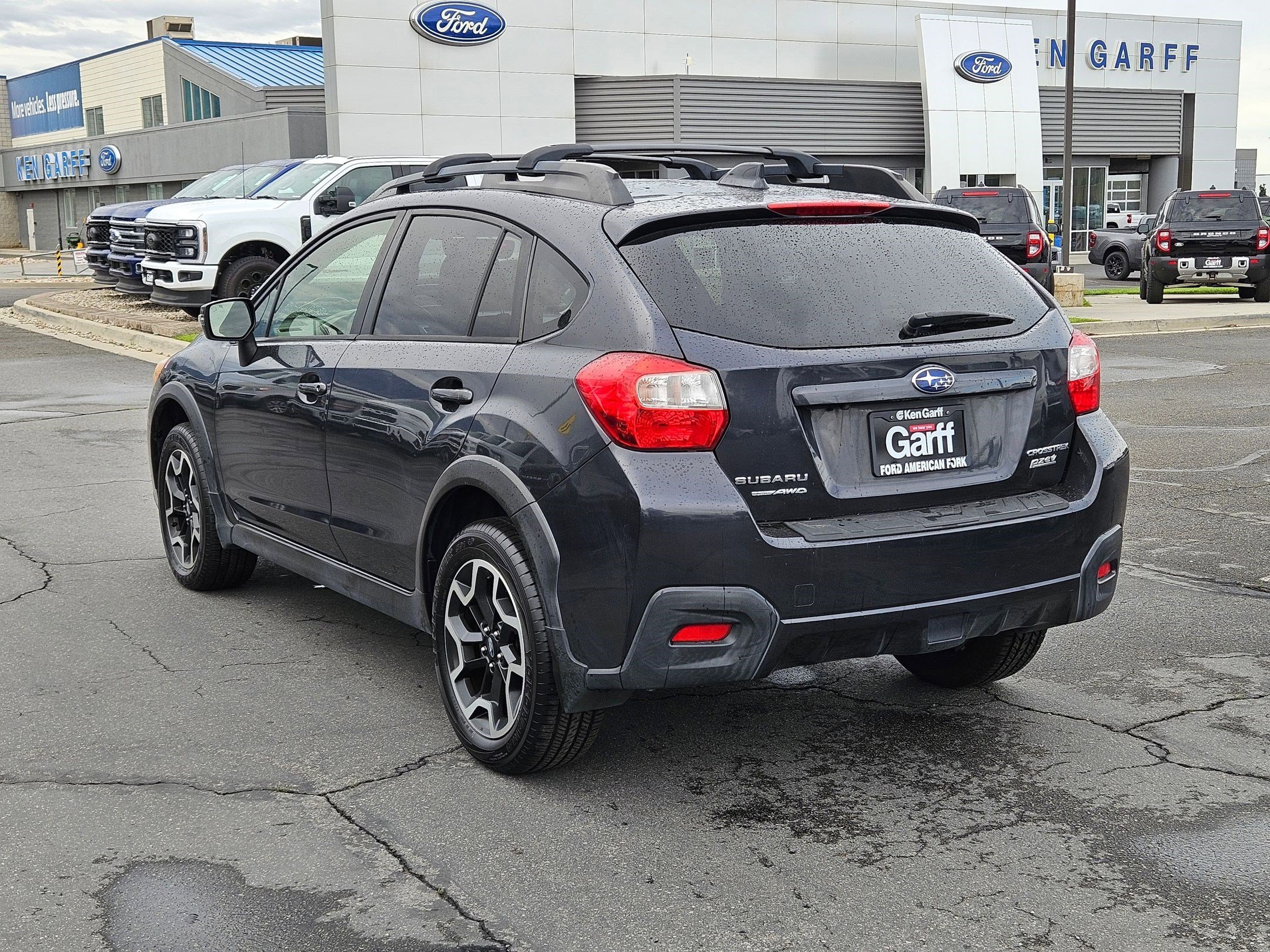 Used 2017 Dark Gray Metallic Subaru Limited image 5
