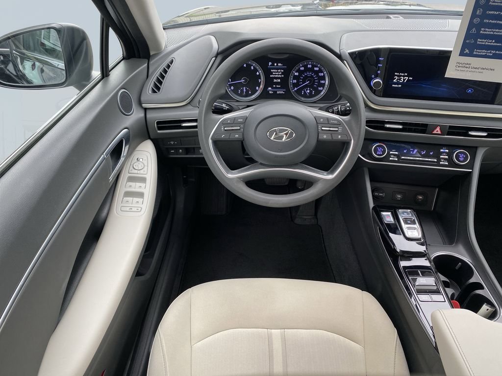 Used 2023 Onyx Black Hyundai SEL image 14
