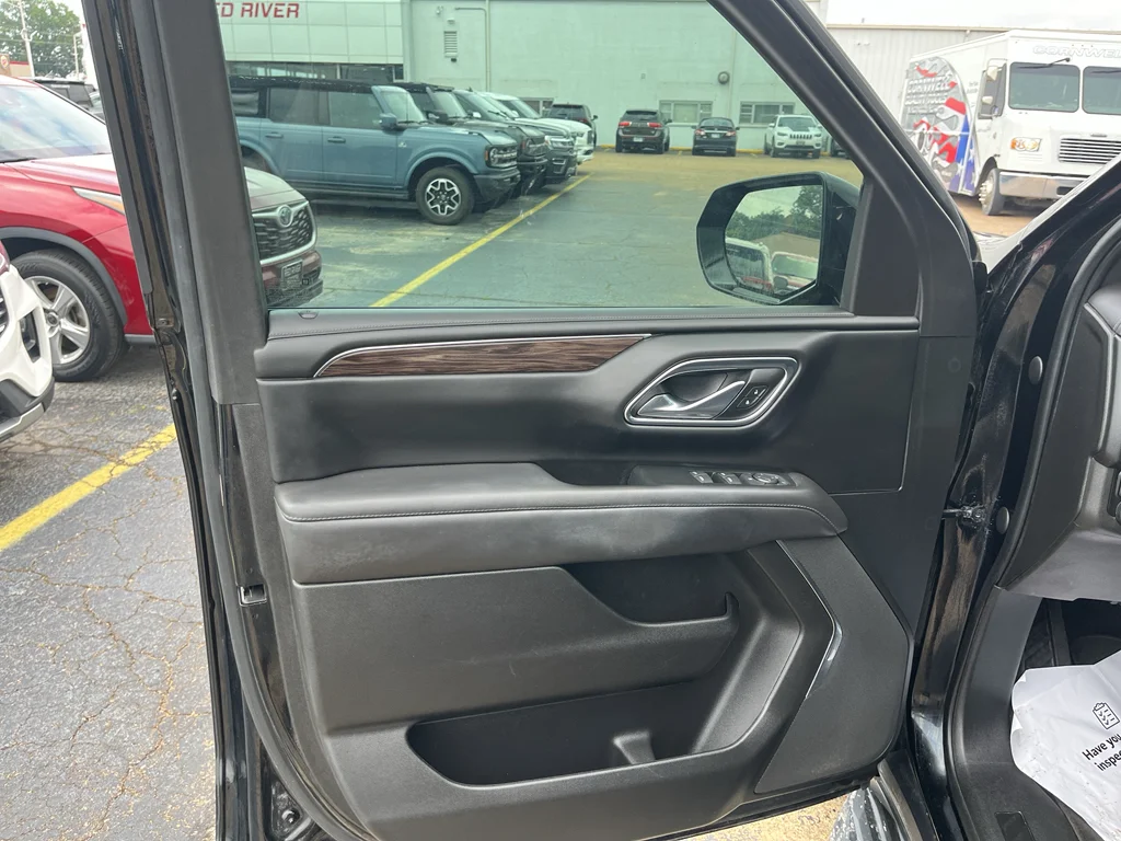 Used 2023 Black Chevrolet LS image 19