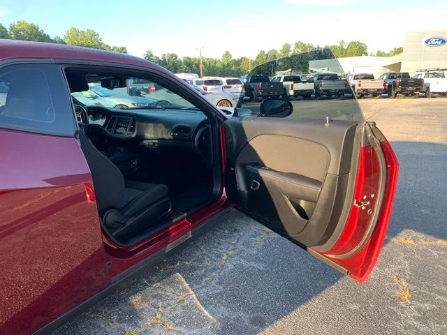 Used 2023 Octane Red Pearlcoat Dodge SXT image 12