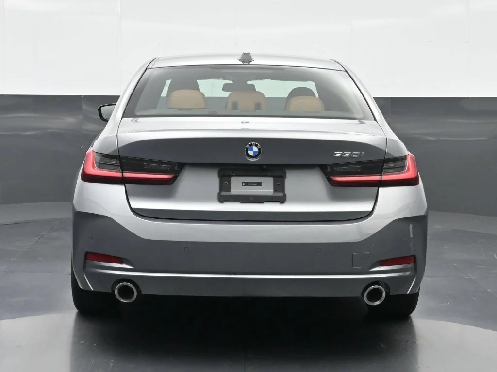 Used 2023 Skyscraper Grey Metallic BMW 330i image 7