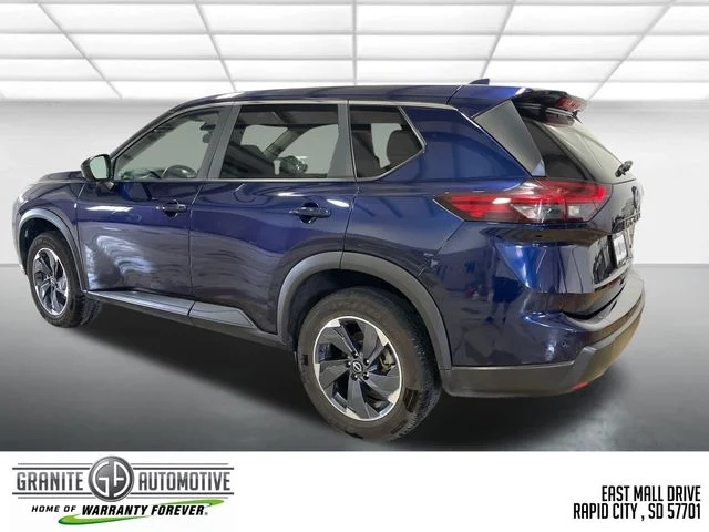 Used 2025 Blue Nissan SV image 4