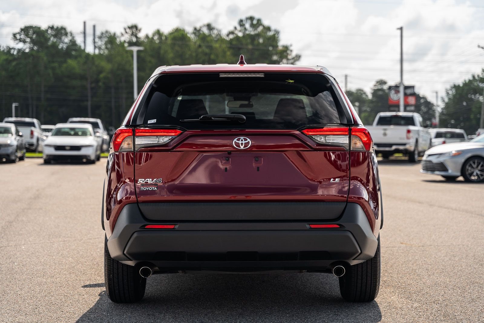 2023 Toyota RAV4 LE - Photo 6