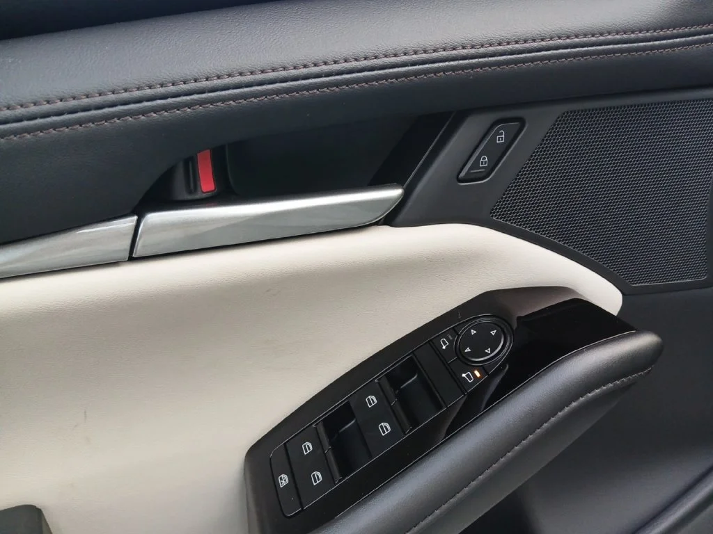 New 2026 Silver Mazda 2.5 S Preferred image 11