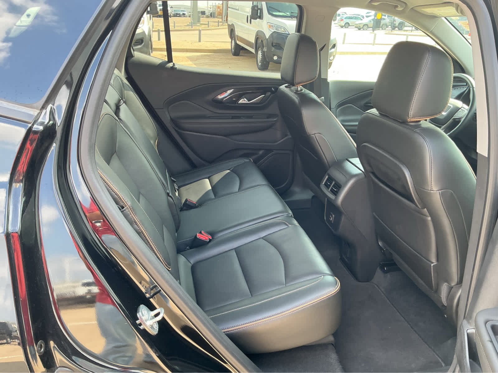 Used 2023 Ebony Twilight Metallic GMC AT4 image 18