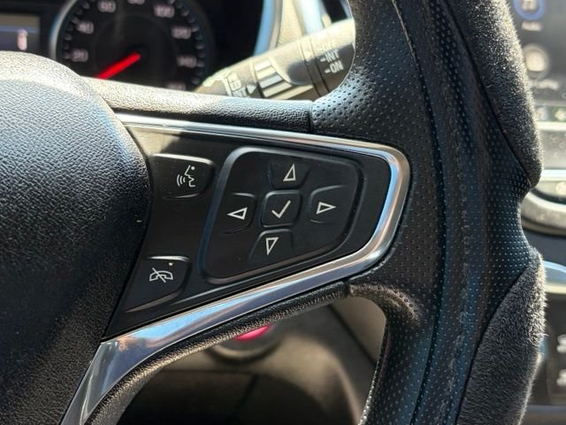 Used 2019 White Chevrolet LT image 21