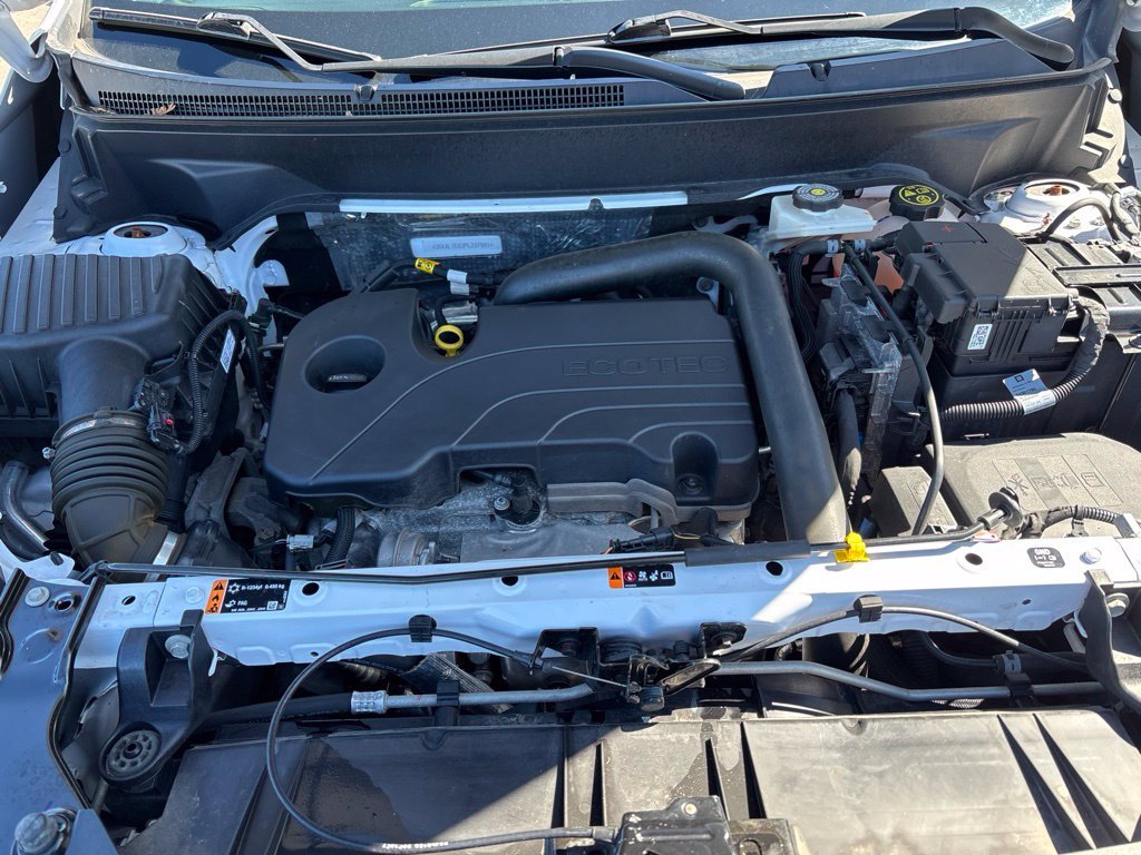 Used 2023 White GMC SLE image 13